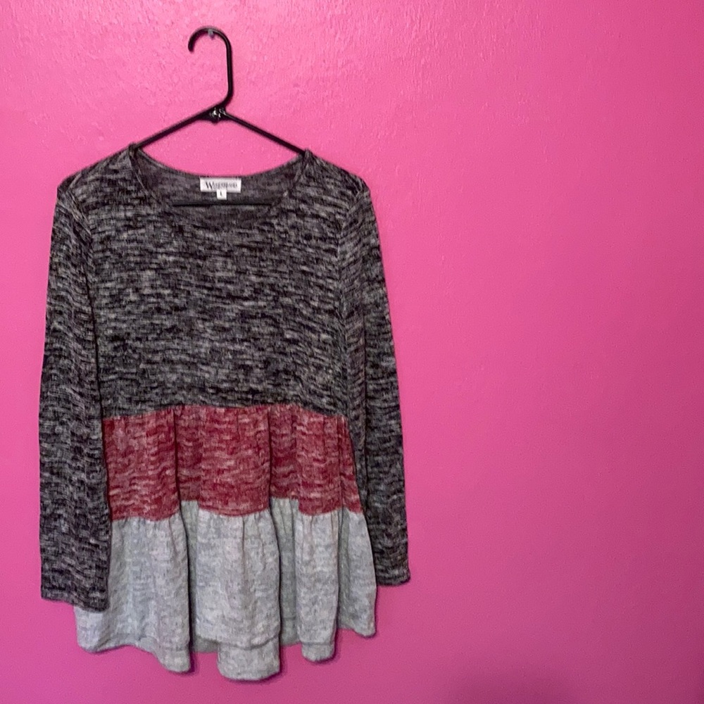 Long sleeve sweater like shirt